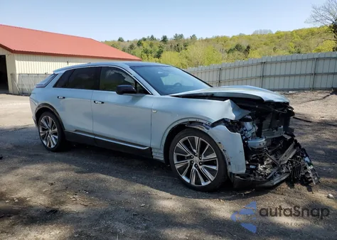 2024 Cadillac Lyriq Luxury из США, поврежденный, VIN 1GYKPSRL7RZ132477